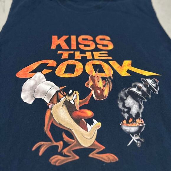 Looney Tunes Tasmanian Devil “Kiss The Cook” Sleeveless T-Shirt (1999) - Picture 2 of 4
